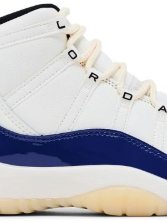 Air Jordan 11 GS \'Rare Air\'